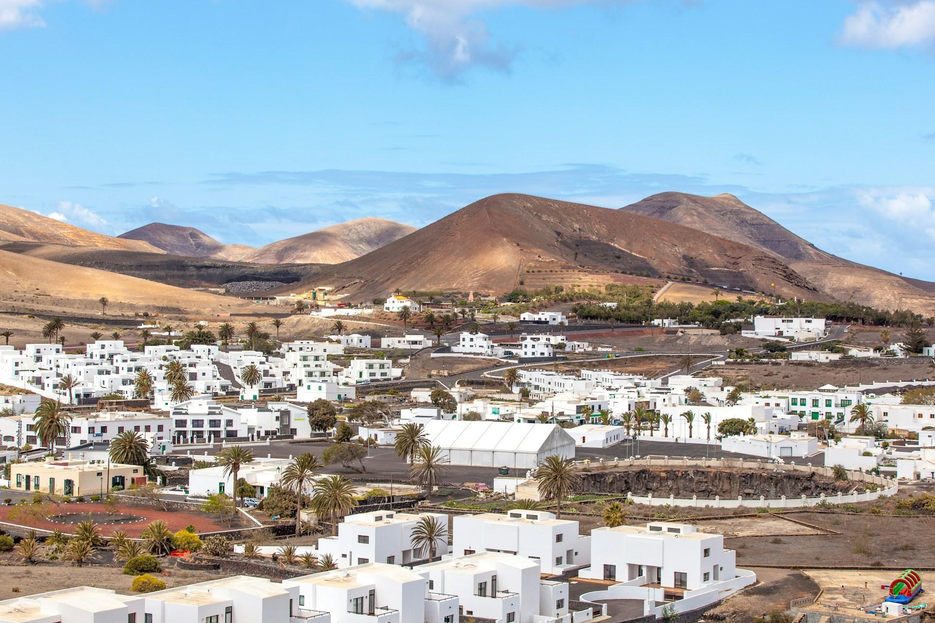 The Best Car Rental in Lanzarote For an Unforgettable Perspective of Lanzarote