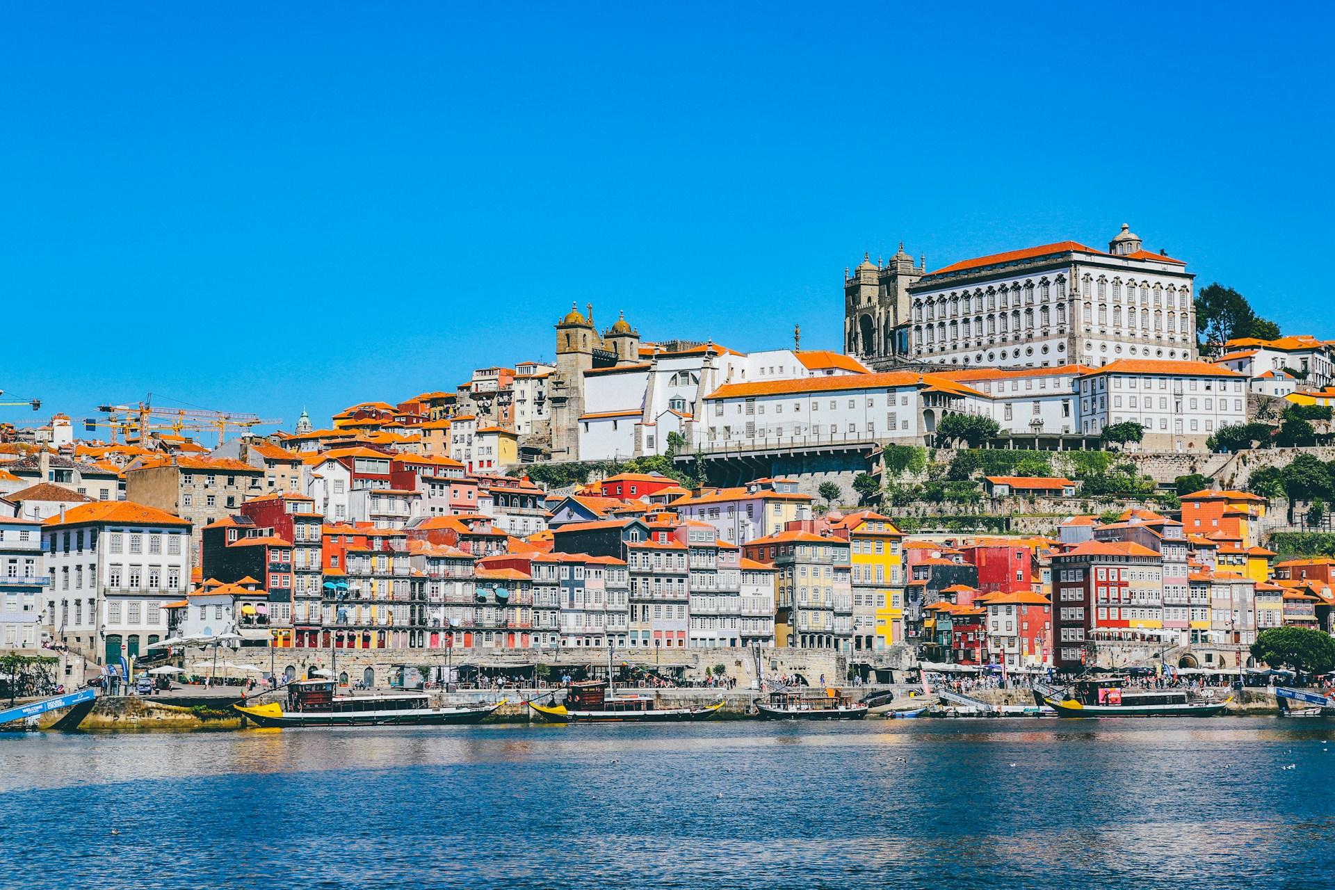 How To Get The Best Car Rental Rates At Porto Airport