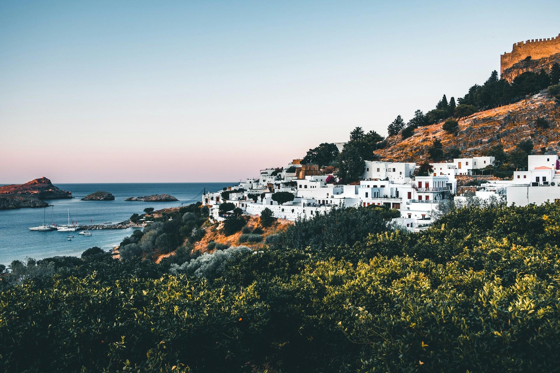 Rent Your Car in Rhodes – Amazing Offers for Your Ideal Island Retreat
