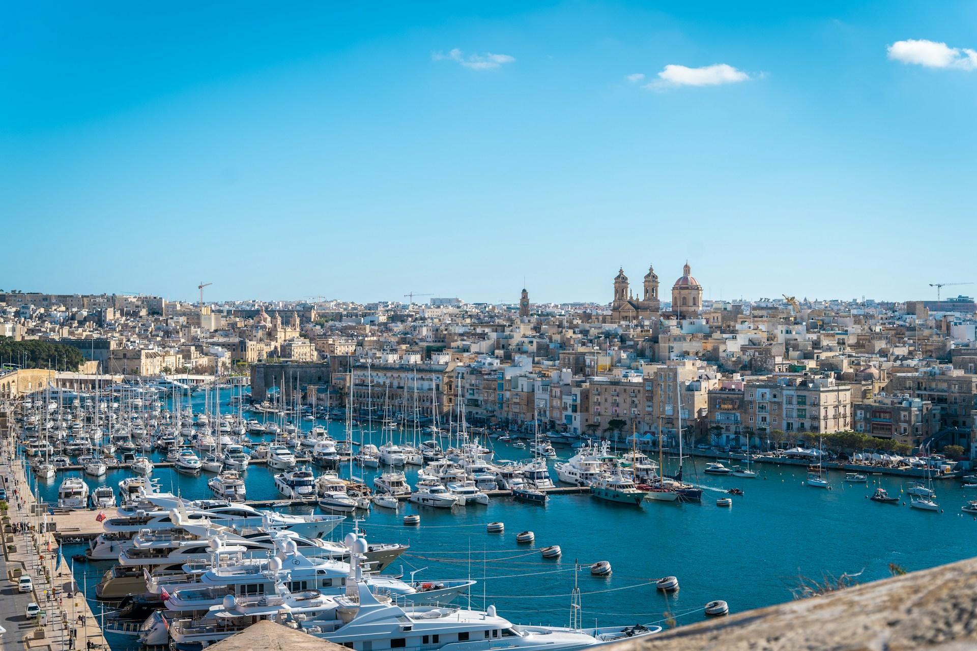 Car Rental in Birgu – Car Hire Deals to Tour Malta’s Historic Jewel