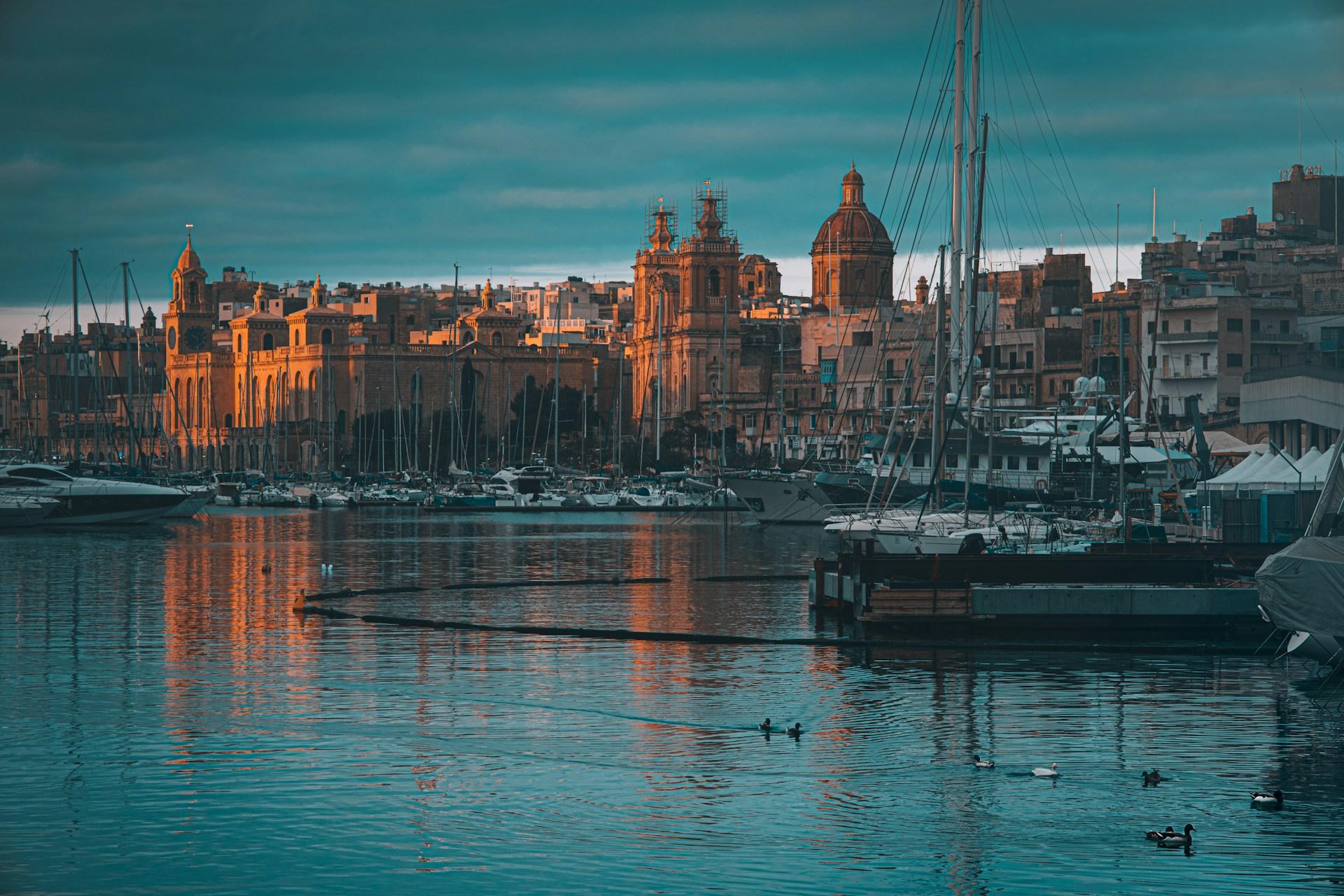 Why Rent a Car in Birgu?