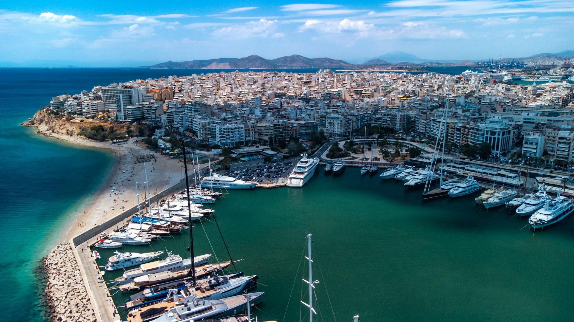 What car to hire in Piraeus
