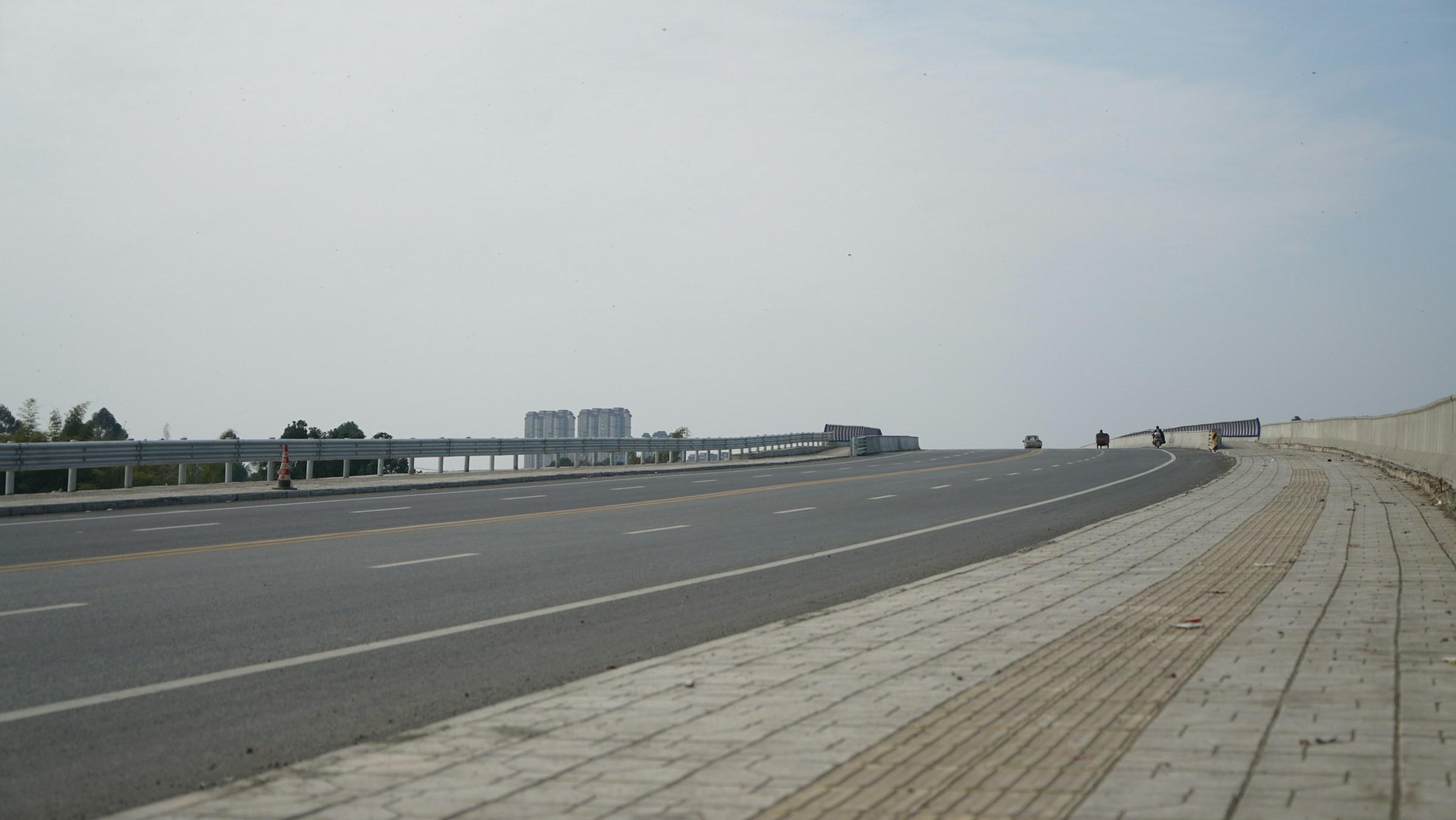 Why rent a car at CMB Airport?